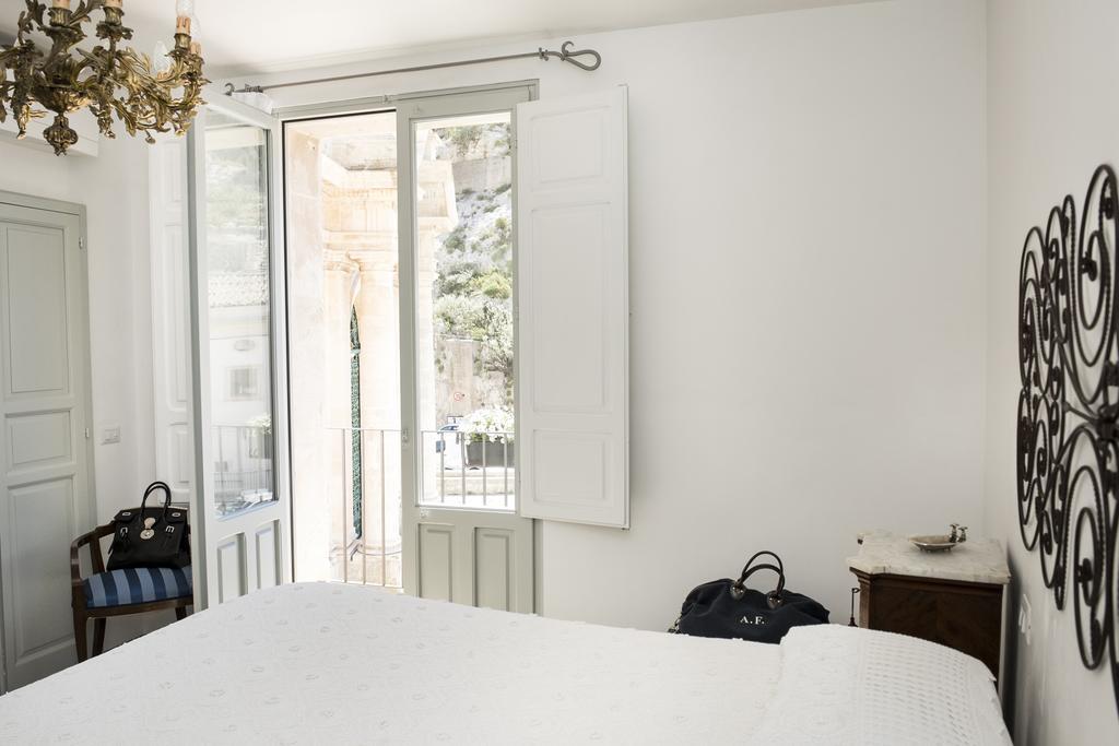 Sanbartolomeo Casa & Putia Bed & Breakfast Scicli Exterior photo