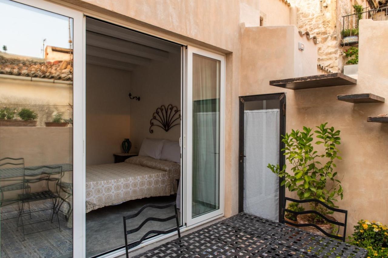 Sanbartolomeo Casa & Putia Bed & Breakfast Scicli Exterior photo
